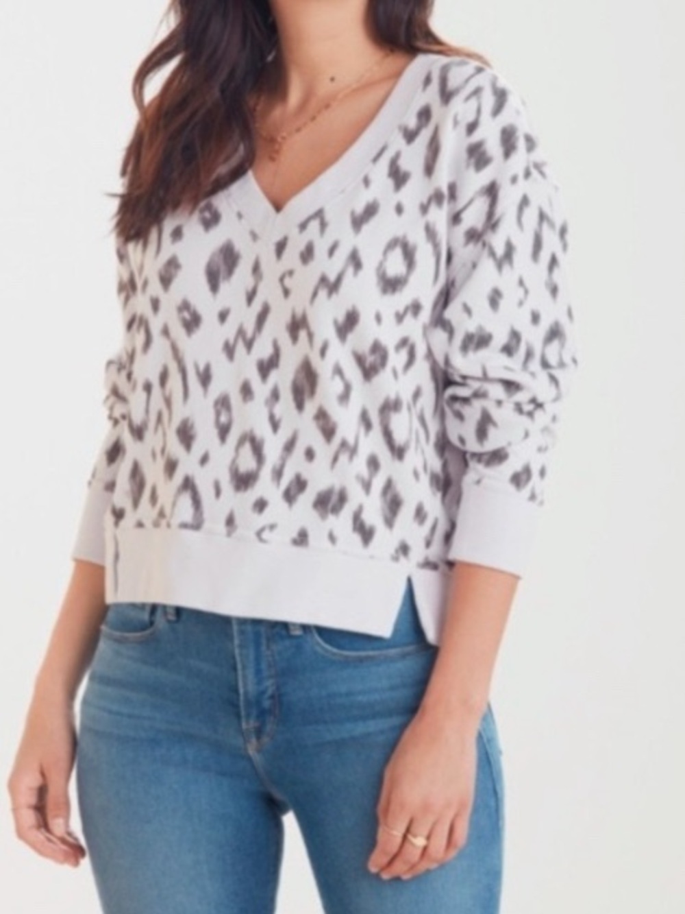 MICHAEL STARS Evereve Camila
Ikat V-Neck Sweatshirt // S